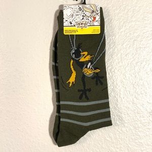 Looney Tunes Daffy Duck Men’s Novelty Crew Socks
